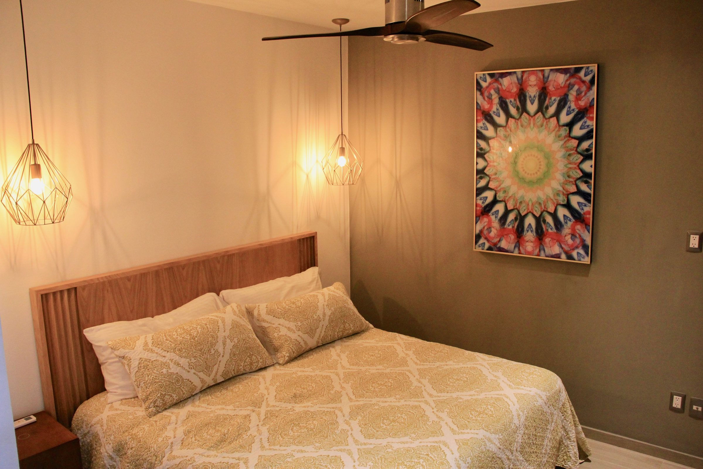 HallBedroom02