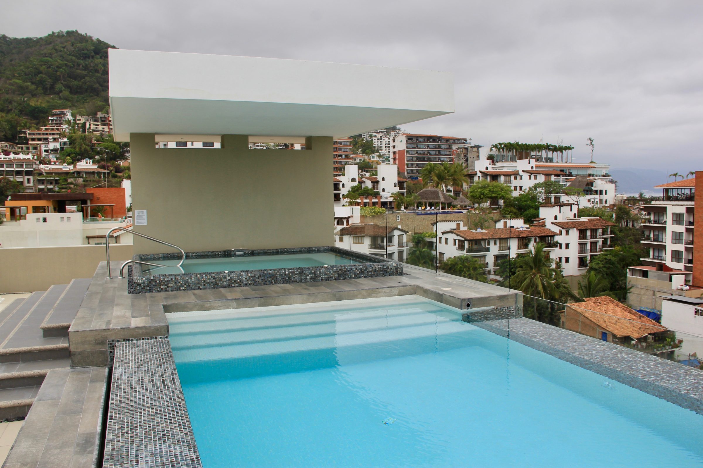 Pool03