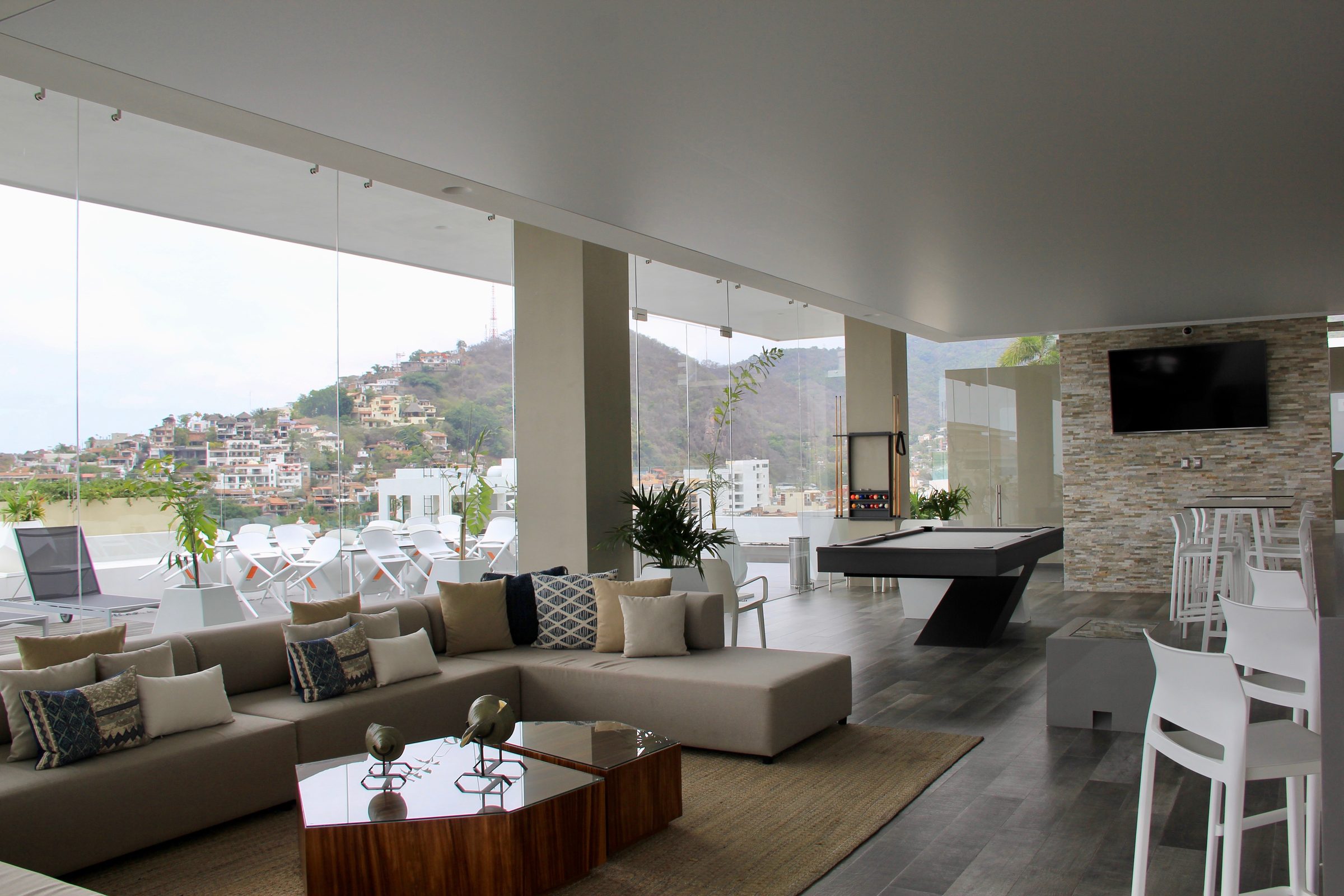 SkyClub01